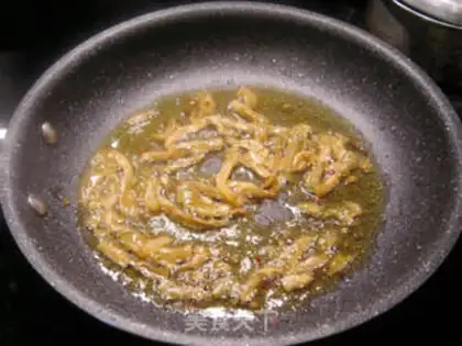Make Squeeze onions step 0