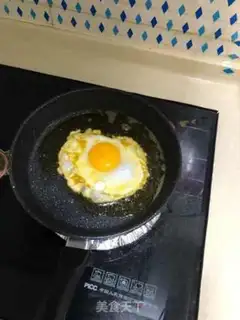 Make Red, yellow, green, three-coloured meat step 1