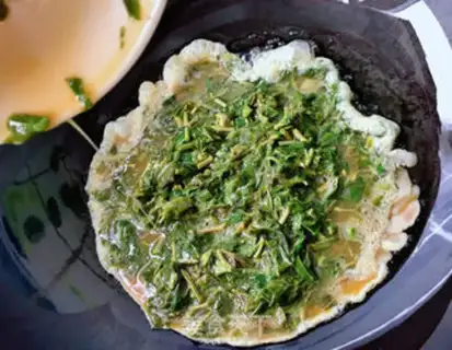 Make Fried eggs step 3