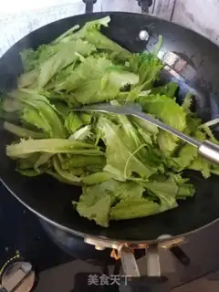 Make Scrambled eggs step 3