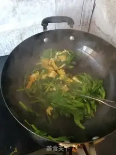 Make Scrambled eggs step 4