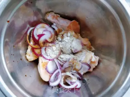Make Korean garlic sweet fried chicken step 1