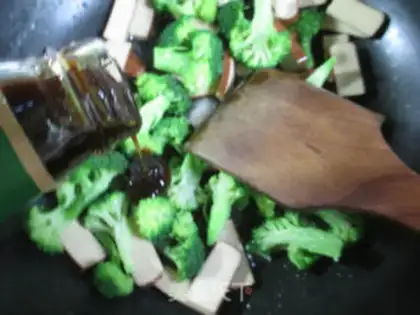 Make Eggs and broccoli step 5