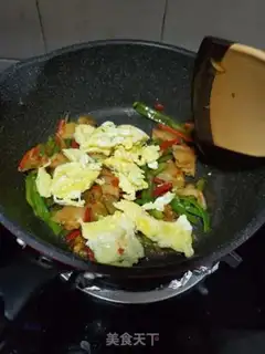 Make Squeeze fried eggs step 6