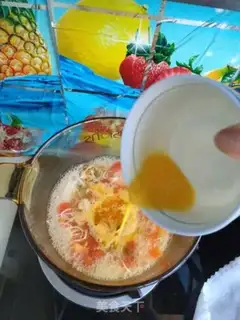 Make Squeeze tomato noodles step 6