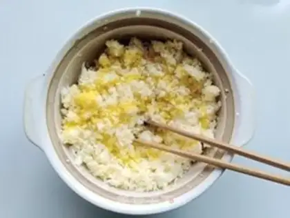 Make Squeeze meat dumplings step 3