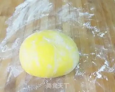 Make Pumpkin braid bread step 3
