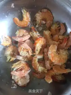 Make Shrimp-dry smelt step 1