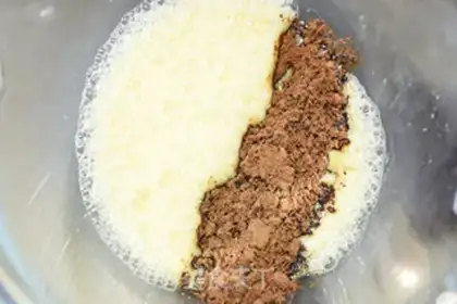Make Red sugar cake step 2