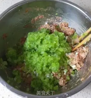Make Celery pie step 3