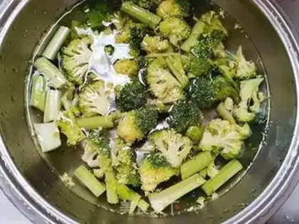Make Shrimp vegetable salad step 1