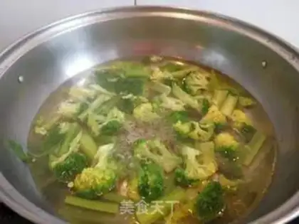 Make Shrimp vegetable salad step 3