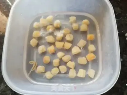 Make Shrimp dry melon soup step 0