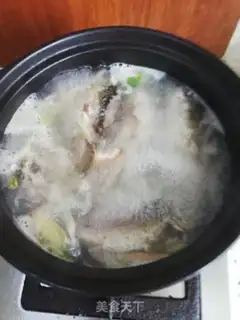 Make Squidfish mushroom tofu soup step 3