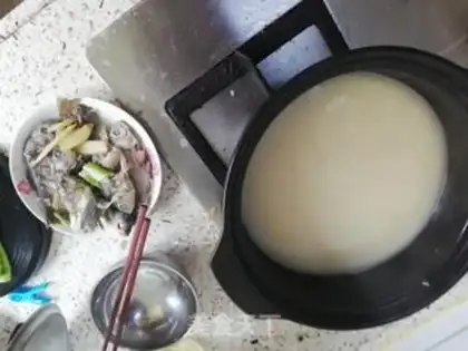 Make Squidfish mushroom tofu soup step 4