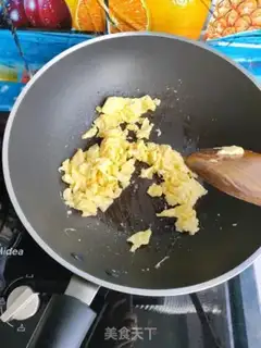 Make Squeeze and make eggs step 4