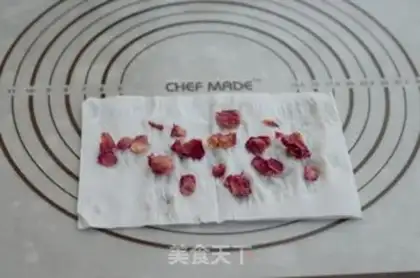 Make Six inches of rose waves of wind cake step 1