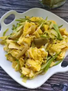 Make Squeeze and make eggs step 11