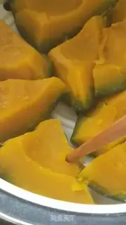 Make Pumpkin step 2