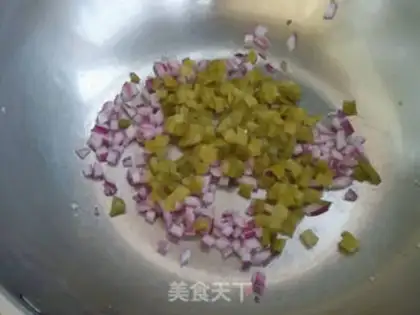 Make Squeeze eggs and fried rice step 5