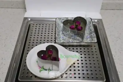 Make Rose crystal cake step 6