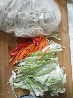 Make Vegetable noodles step 0