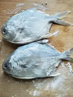 Make Fried mackerel step 1
