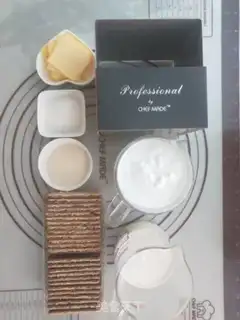 Make Yogurt mousse step 0