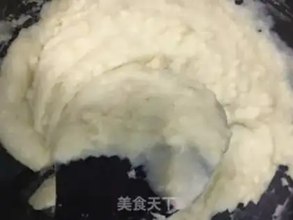 Make The egg yolk mooncake step 4