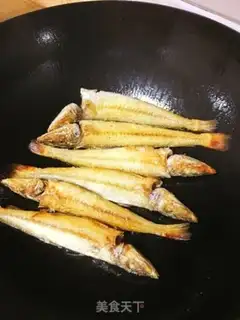 Make Dry sardines step 3