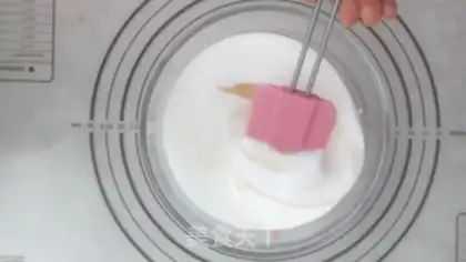 Make Yogurt mousse step 3