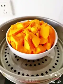Make Yogurt mousse step 6