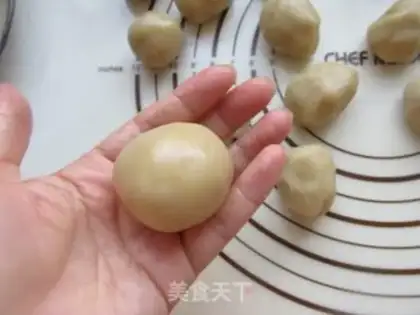Make Coconut mooncake step 5