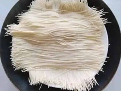 Make Hot chicken with cold noodles step 3