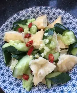 Make A cucumber with noodles step 11