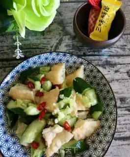 Make A cucumber with noodles step 12
