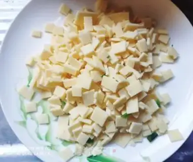 Make A chicken box with a heart step 9