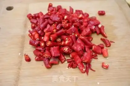 Make Homemade chili sauce step 2