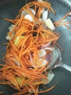Make Onion fried carrots step 4