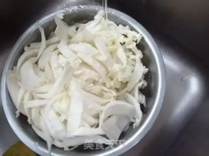 Make Sour cabbage step 1