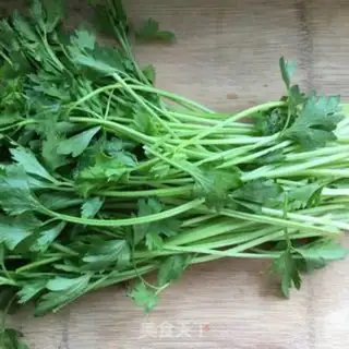 Make Squeeze with celery step 0