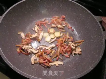 Make Salted mushroom soup step 2