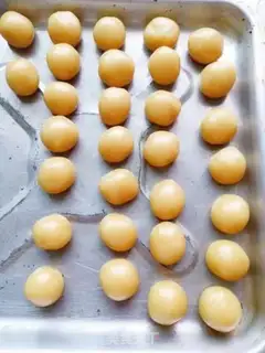 Make Bean and egg yolks step 4