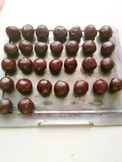 Make Bean and egg yolks step 6