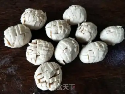 Make Squeeze the meatballs step 1