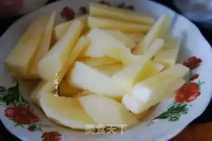 Make Silver-eared apple soup step 1