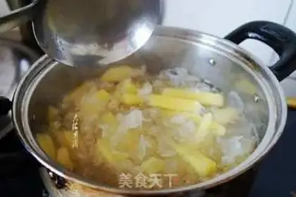 Make Silver-eared apple soup step 5