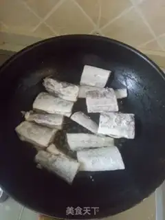 Make Jell-O fish step 1