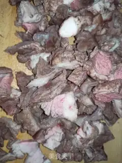 Make Roach beef soup step 1