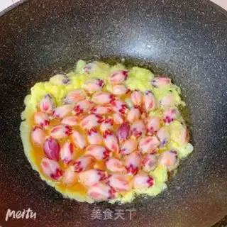 Make Scrambling eggs step 6